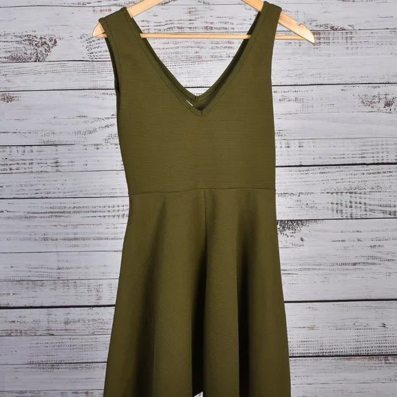 green emerald velvet dress Amazon.com: Olive Green Gradient Girls Dresses Girls Short Sleeve Casual  Skater Sundress 2T: Clothing, Shoes & Jewelry main image 0